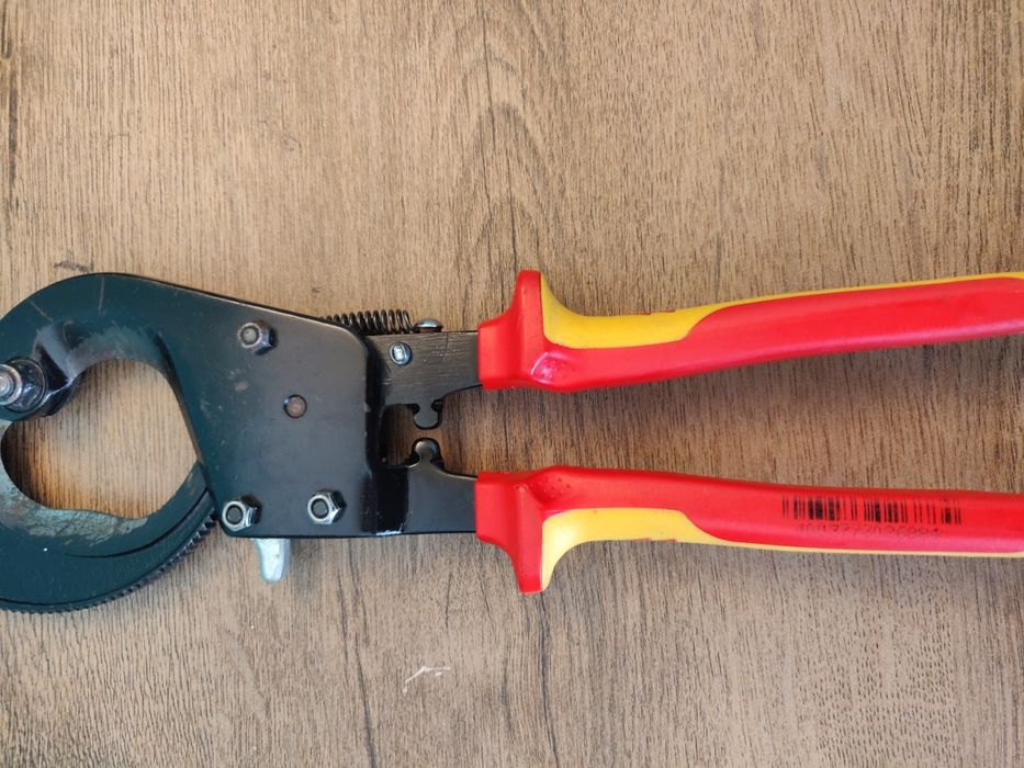 Clește tăiat cabluri Knipex 97 36 250 VDE 1000V – stare excelentă