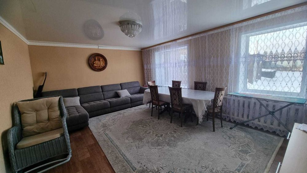 Дом  (Савхоз Шахтинский)