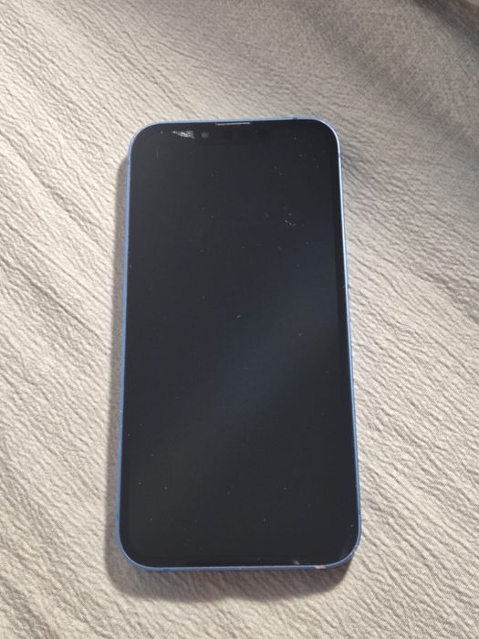iPhone 13, б/у состояние хорошее