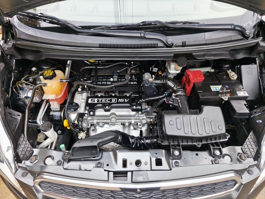 Продаётся Spark 4 позиция автомат