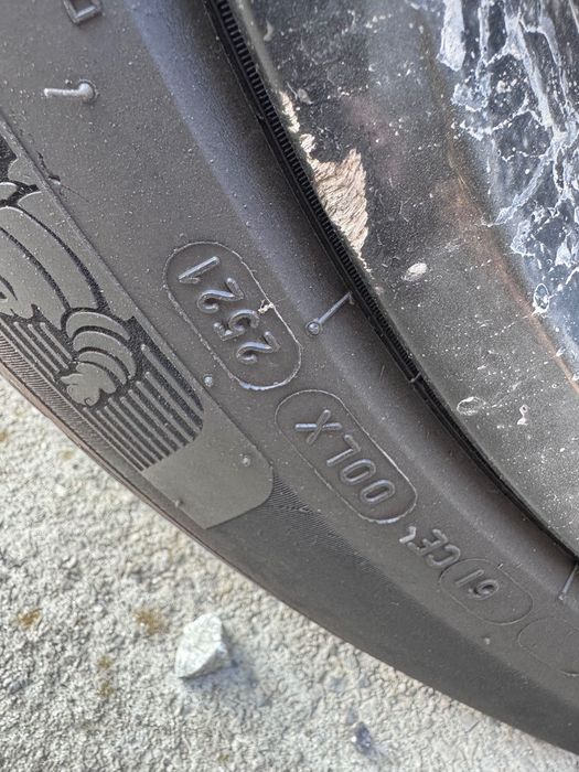 Michelin Pilot Alpin 275/45/R21