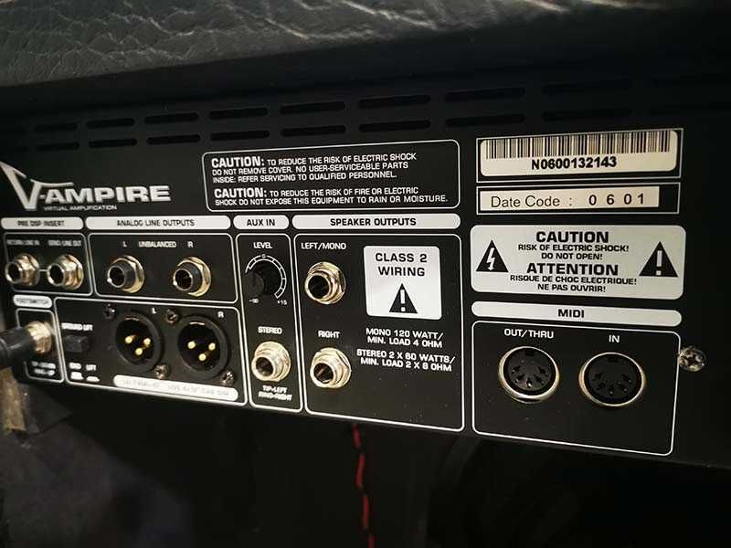 Усилвател кубе berhinger V-ampire LX112 120W вградени ефекти и суич педал