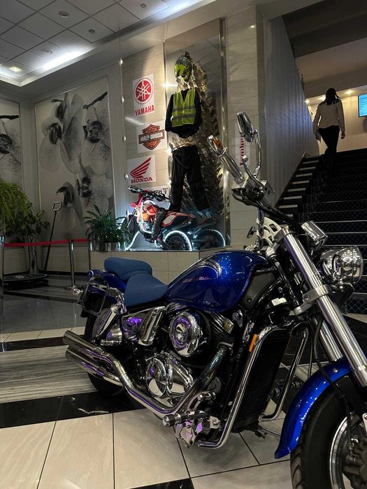 Suzuki Marauder VZ 800