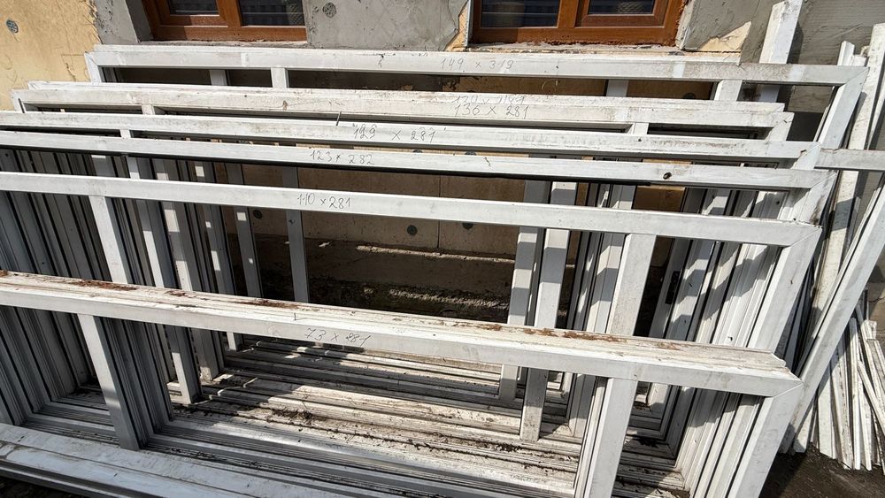 Витражнве окна без стекла