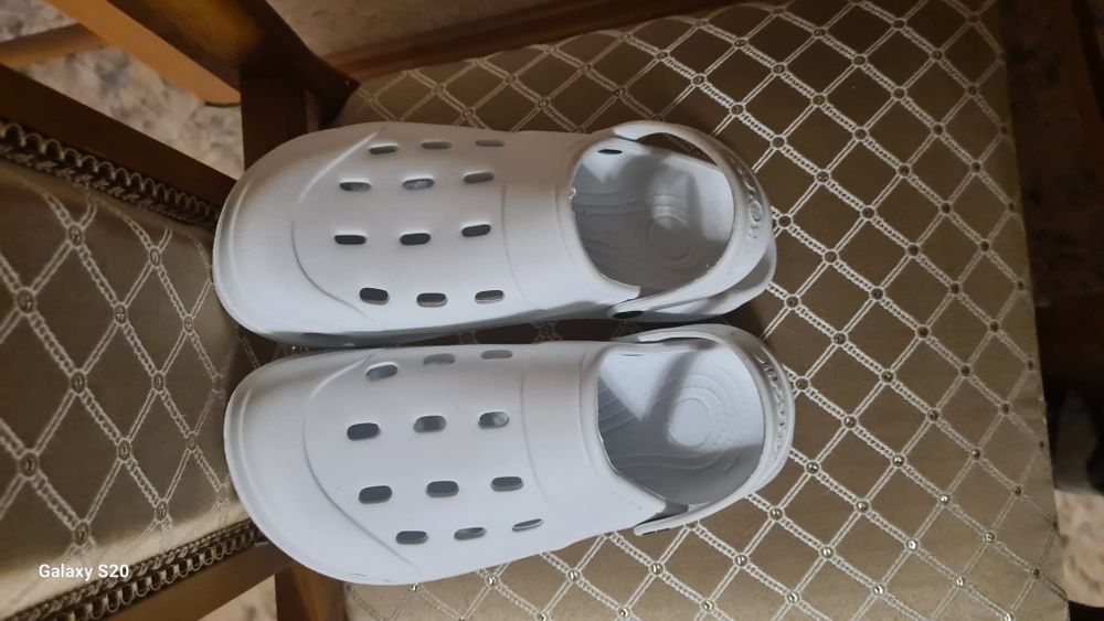 Макасины, сабо-кроксы, шлепки, тапочки