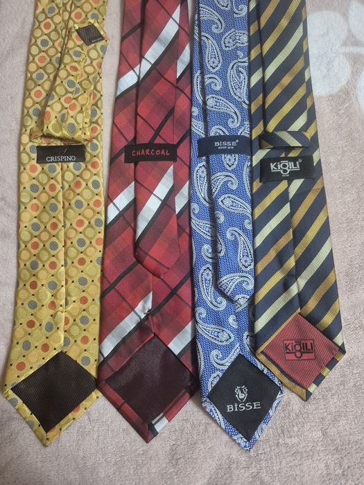 Продам красивые галстуки