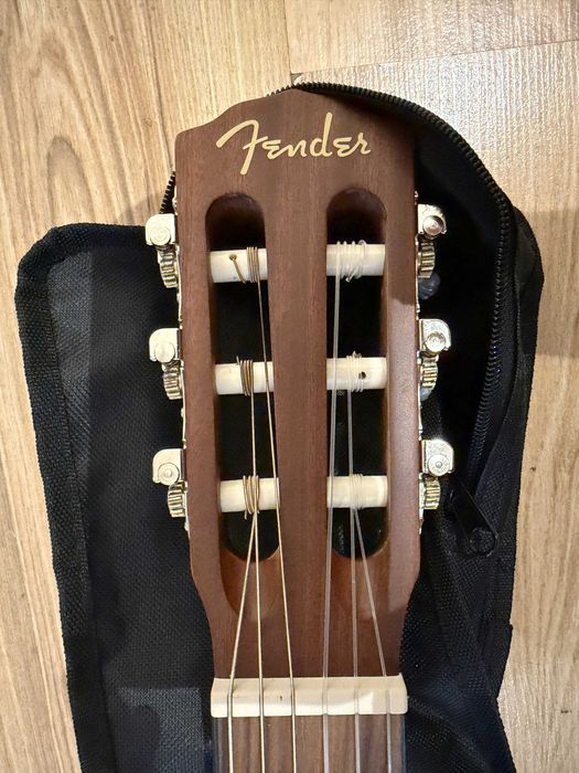 Акустична китара Fender ESC110-NS (почти нова)