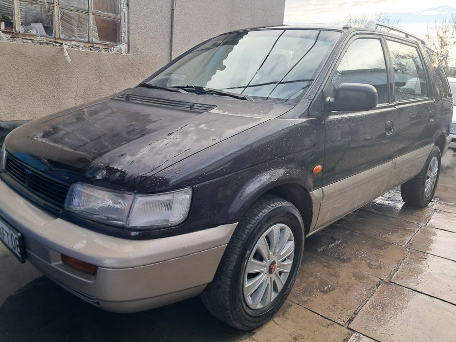 Продаётся 7ми местная  машина