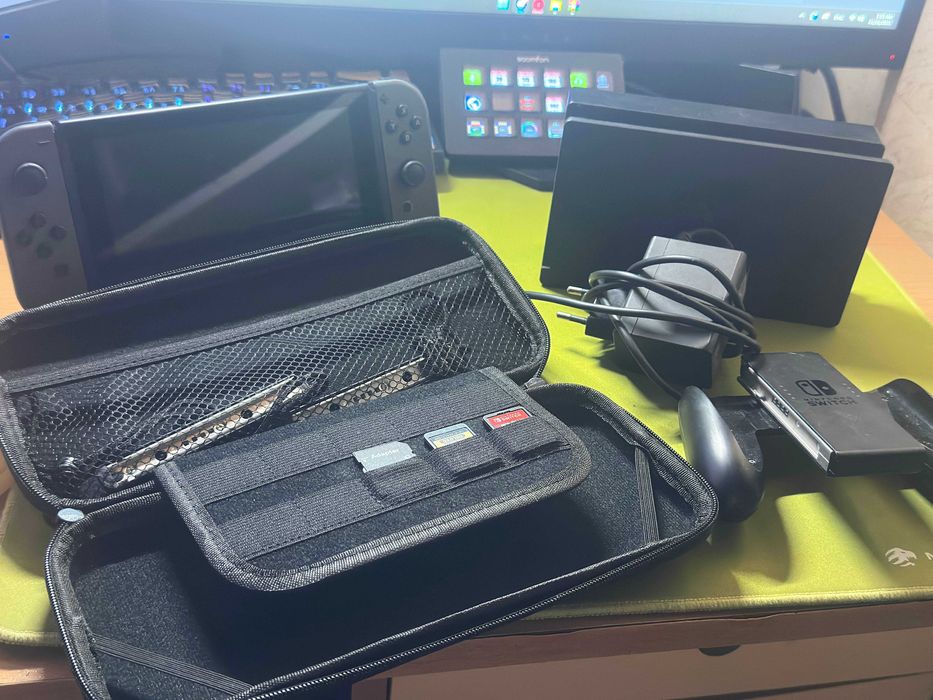 Nintendo Switch черен