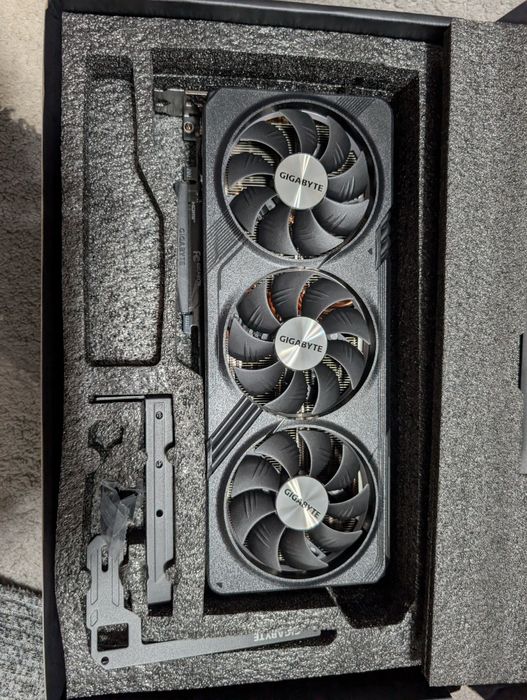 Gigabyte RTX 4070 TI Super Gaming OC 16GB