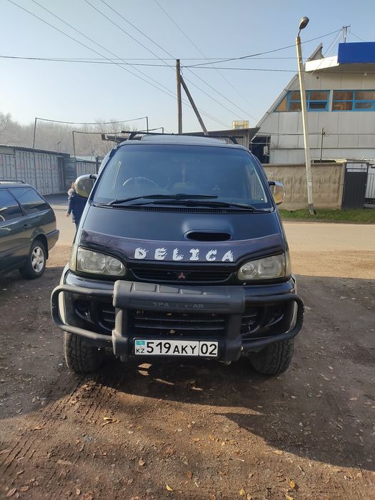 Продам Митсубиси делику булку