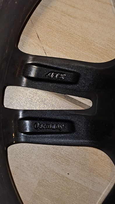 Jante Bmw ATS (Gri) 7.5x17; ET37; 5x120; 72.6
7.5x17 ET37 5x120 7