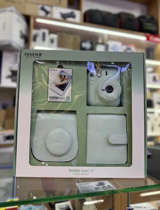 Fujifilm Instax mini 12