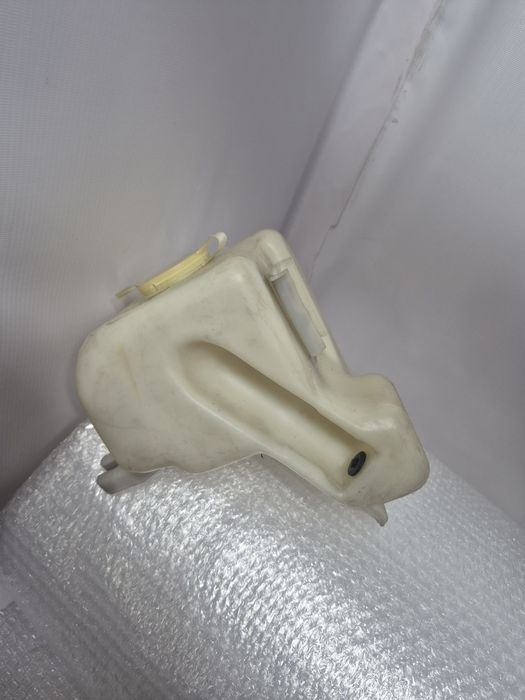 Бачок омывателя BMW E34 Е32 M60