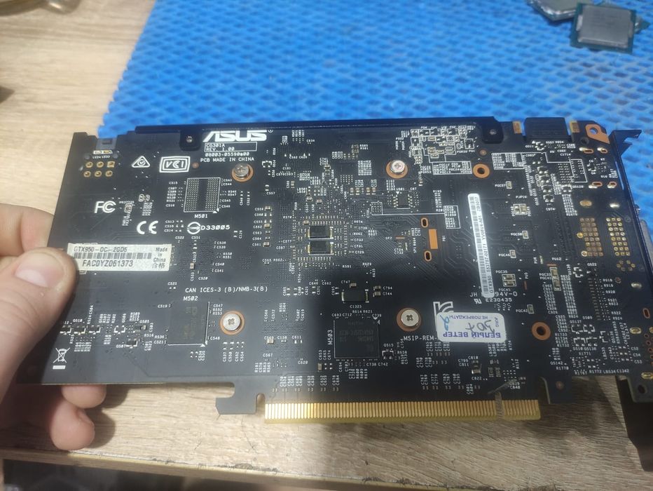 Видеокарта gtx950 2gb