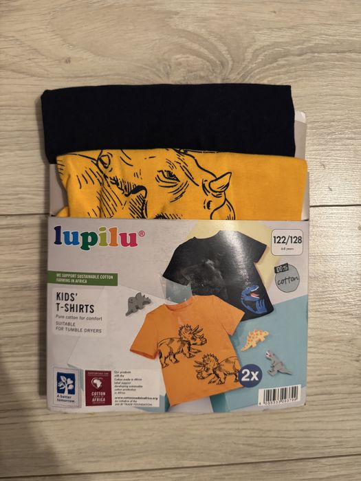Lot 4 tricouri noi, marime 122-128