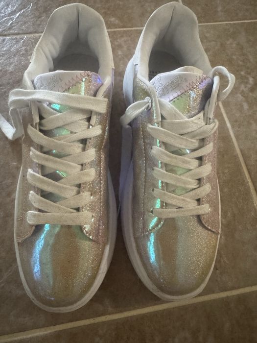 Нови обувки STARTER