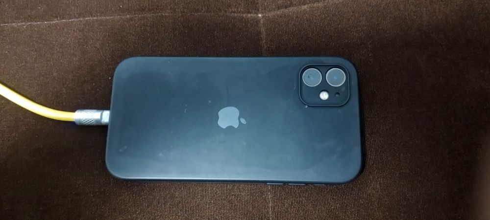 Iphone 11 black 64