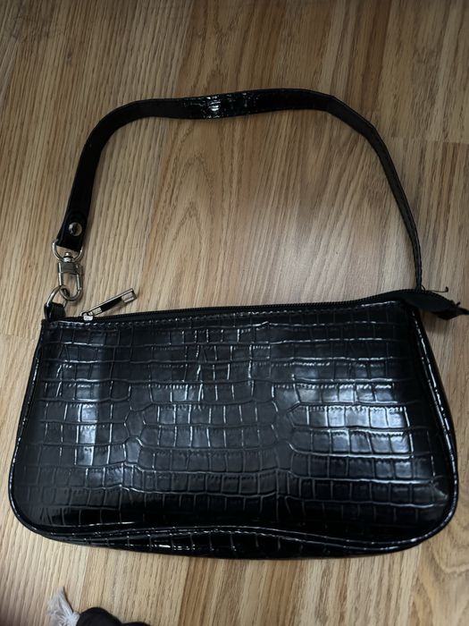 Малка дамска чанта