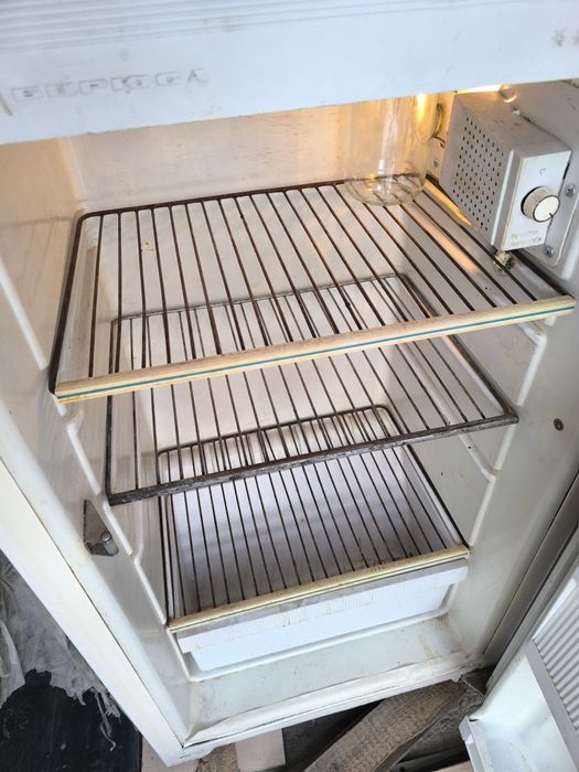 Холодильник Бирюса