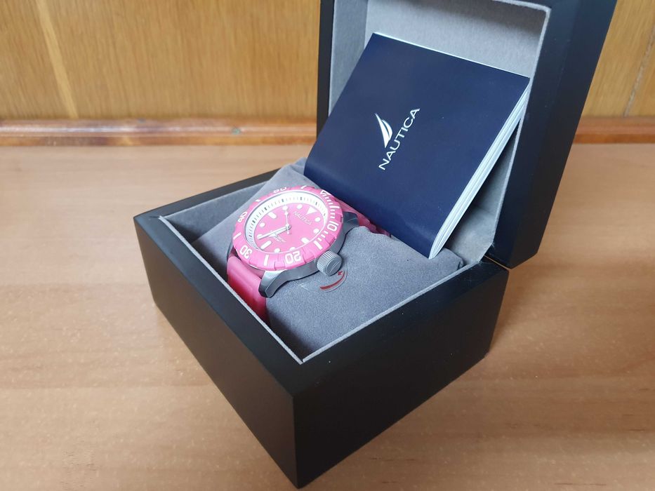 НОВ дамски часовник Nautica™, модел A09607G