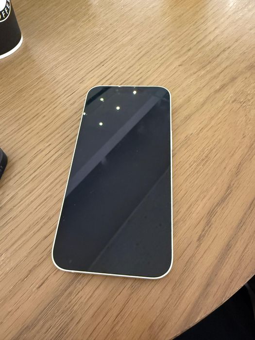 Айфон 13 Белый цвет