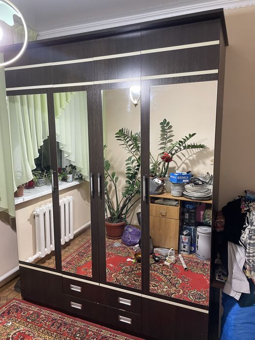 Шкаф в идеальном состоянии