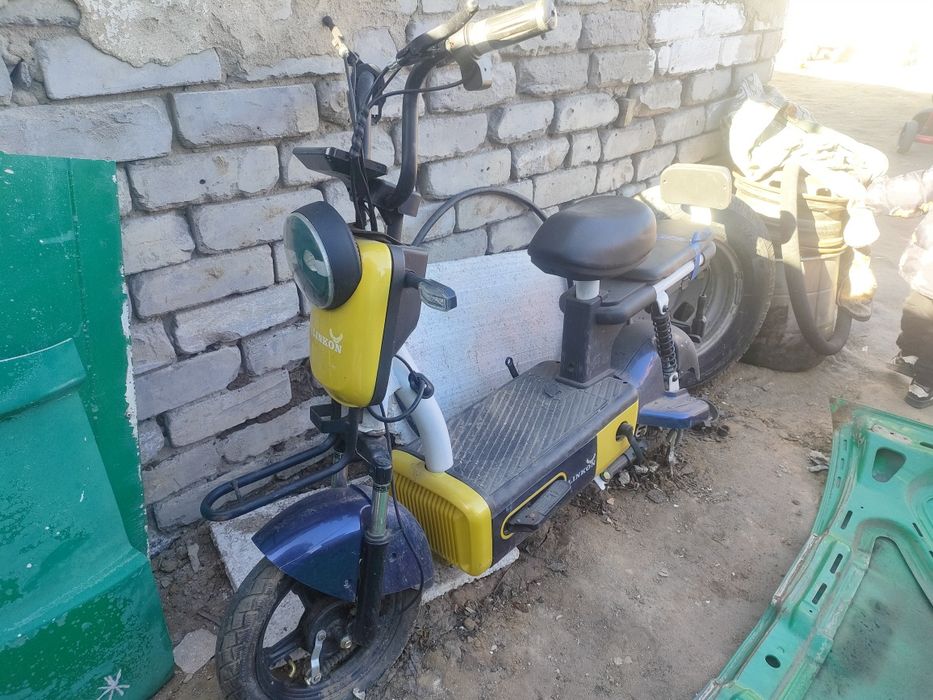 Продам электроскутер LINКОN