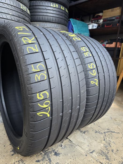 2 Anvelope Vară Bridgestone 265/35 ZR19  DOT1621.