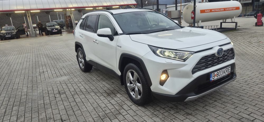 Toyota RAV4 2.5 ful hibrid, 4x4, piele