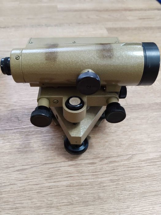 Нивелир советский