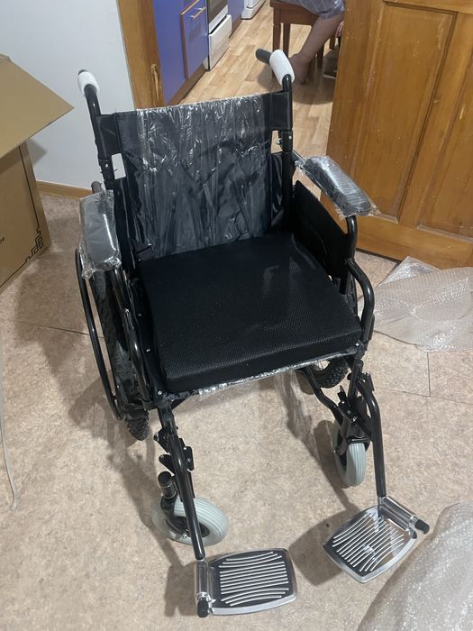 продам взрослую коляску новая