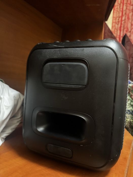 Partybox Encore 100w rms