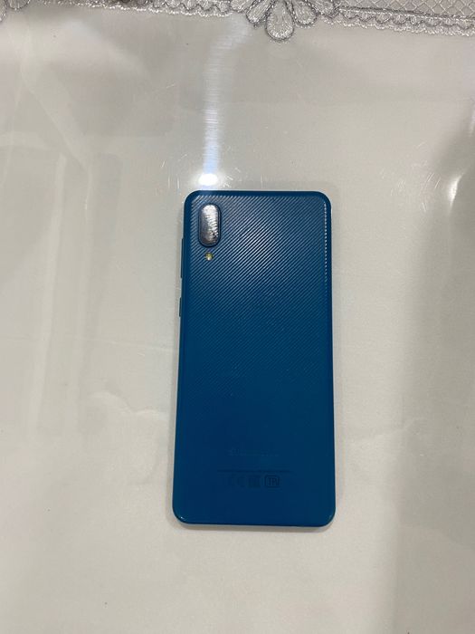 Samsung A02 телефон