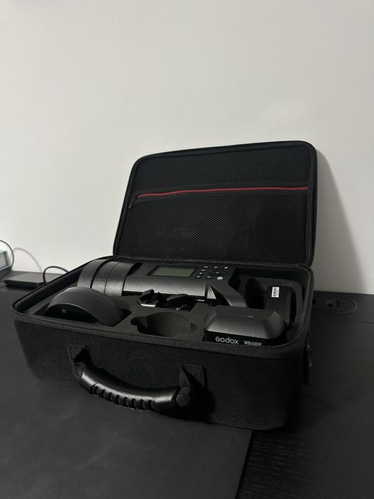 Godox AD400 Pro + Softbox AD-S85S – kit studio portabil, ca nou