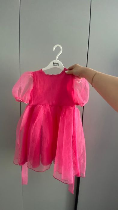 Продам платье для девочки 3-5лет