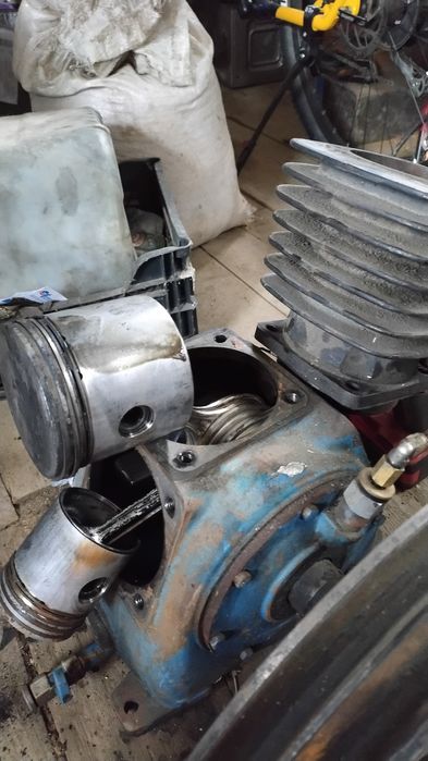 Cap compressor cu 3 capete