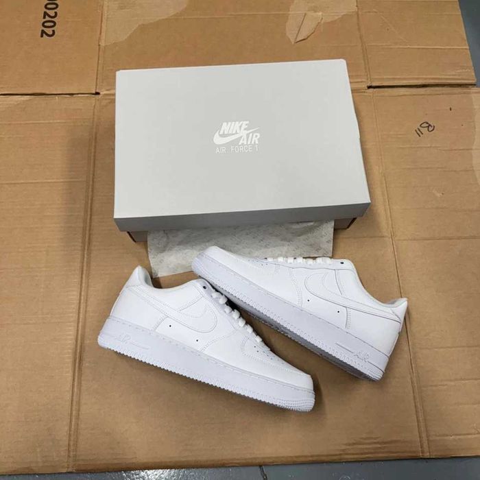 Nike Air Force 1 Triple White (36-47)