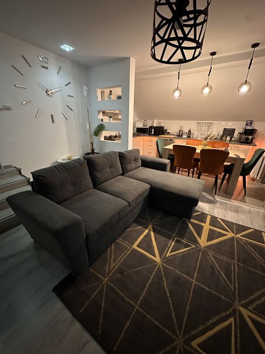 Canapea extensibila gri inchis