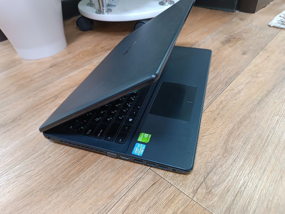 Ноутбук ASUS i3/1TB /Nvidia Windows 10.