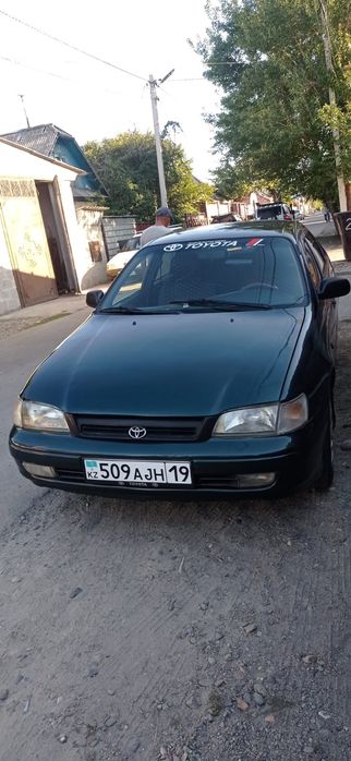 Продам автомобиль toyota carina e