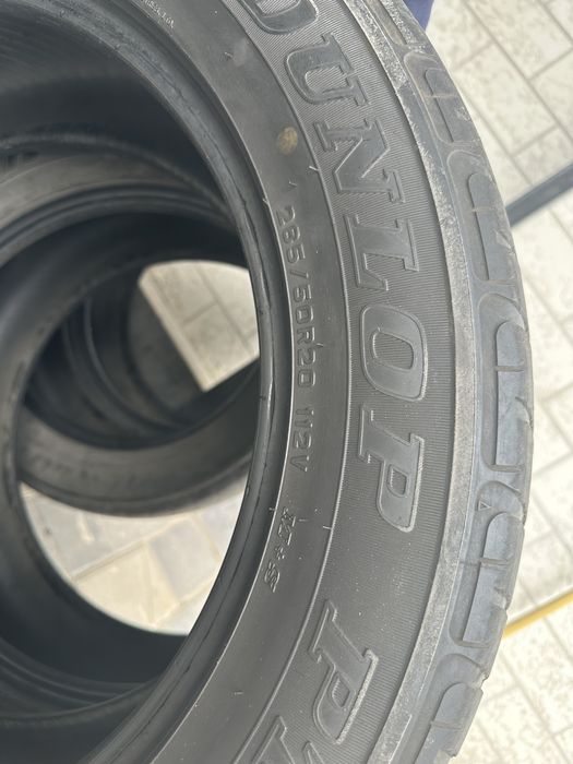 Продам шины DUNLOP б/у 4 шт