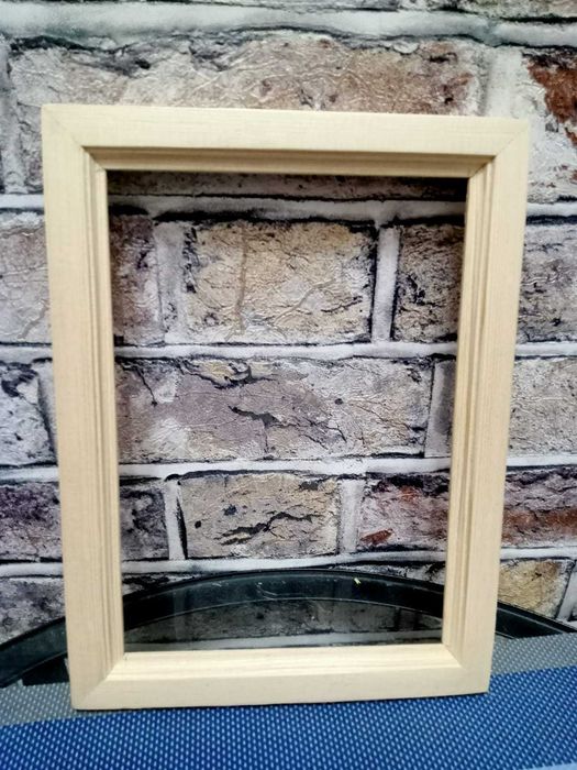 Рамки  багетные из дерева