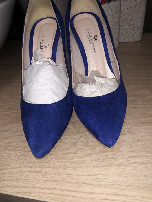 Pantofi Enzo Bertini, piele intoarsa, purtati de 2 ori, mar.38