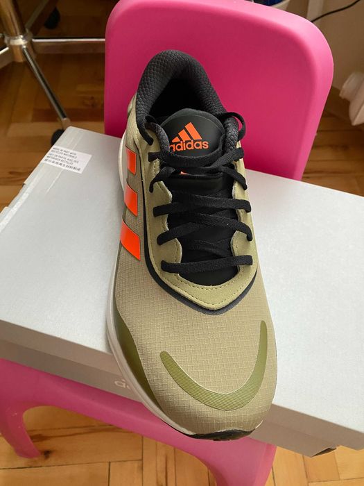 Продавам маратонки Adidas SUPERNOVA GORTEX