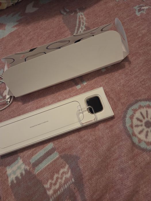 Apple watch se 2022 40mm без драскотина Перфектен