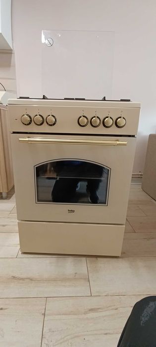 Aragaz cu hotă, în garanție