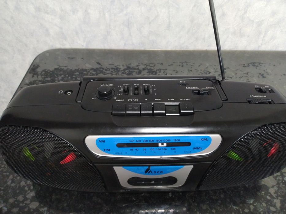 Магнитофон кассетный