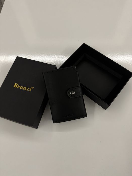 Картодържатели/Card Holder