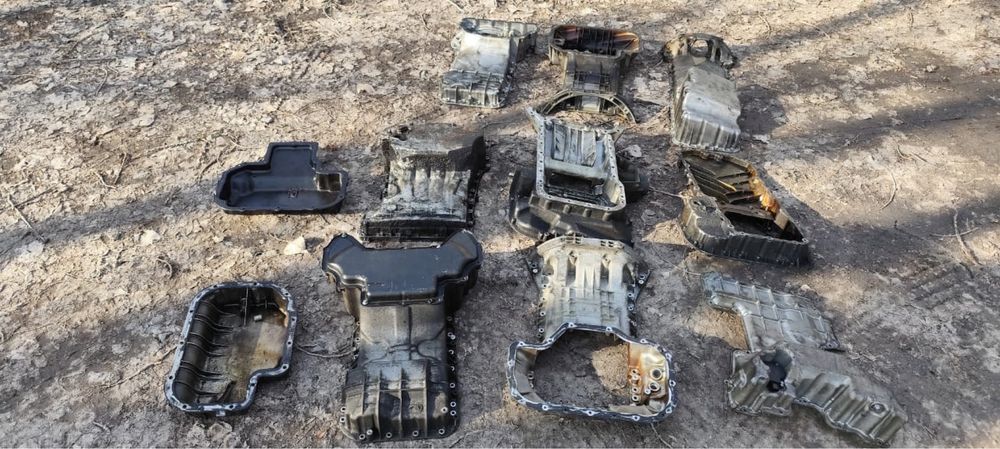 Мерседес поддоны двигателя.